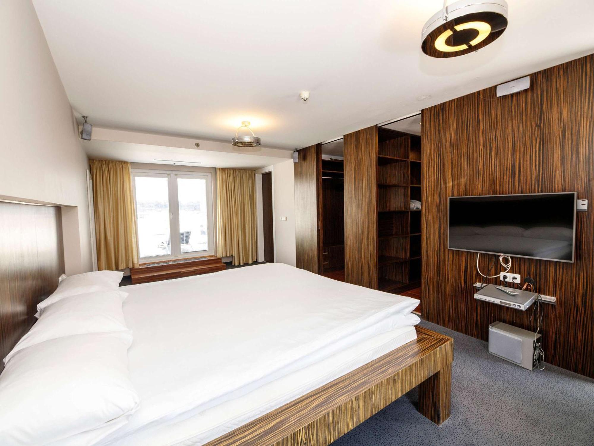 Ibis Praha Old Town Hotel Luaran gambar